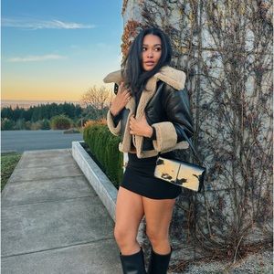 Meet your Posher, Chloe